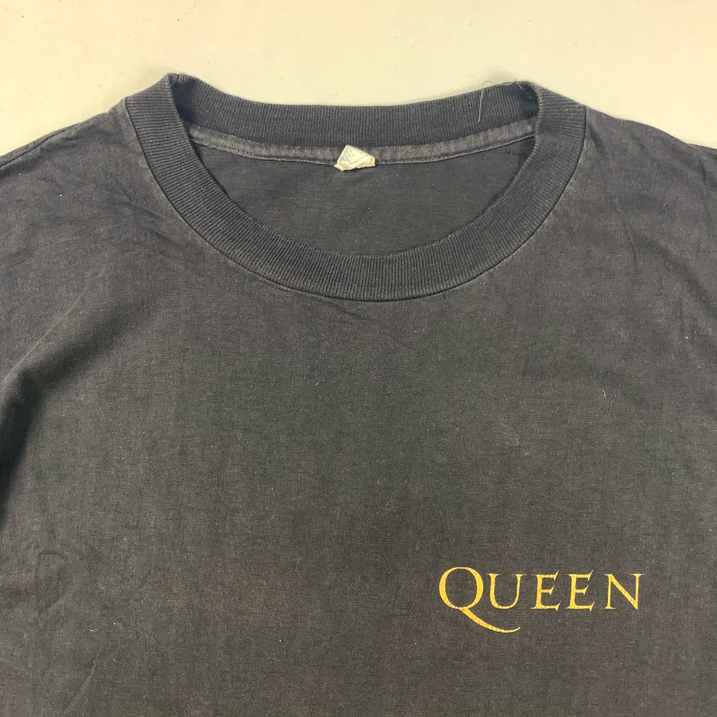 Late 80s Queen (M/L)